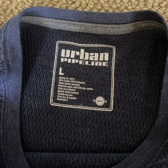 MEN'S • urban pipeline long sleeve tee (L) - Picture 3 of 3